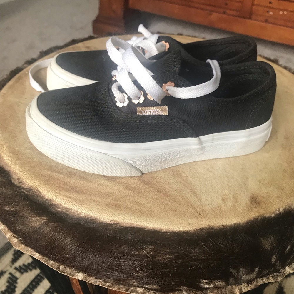 Girls Lace up Vans